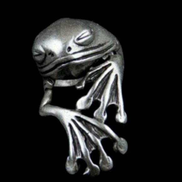 AWESOME FROG RING - Picture 2 of 3